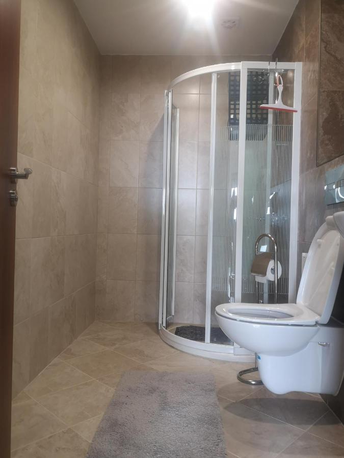 Queen's View App-9 Free Pool,parking, Fitness & Sea View *