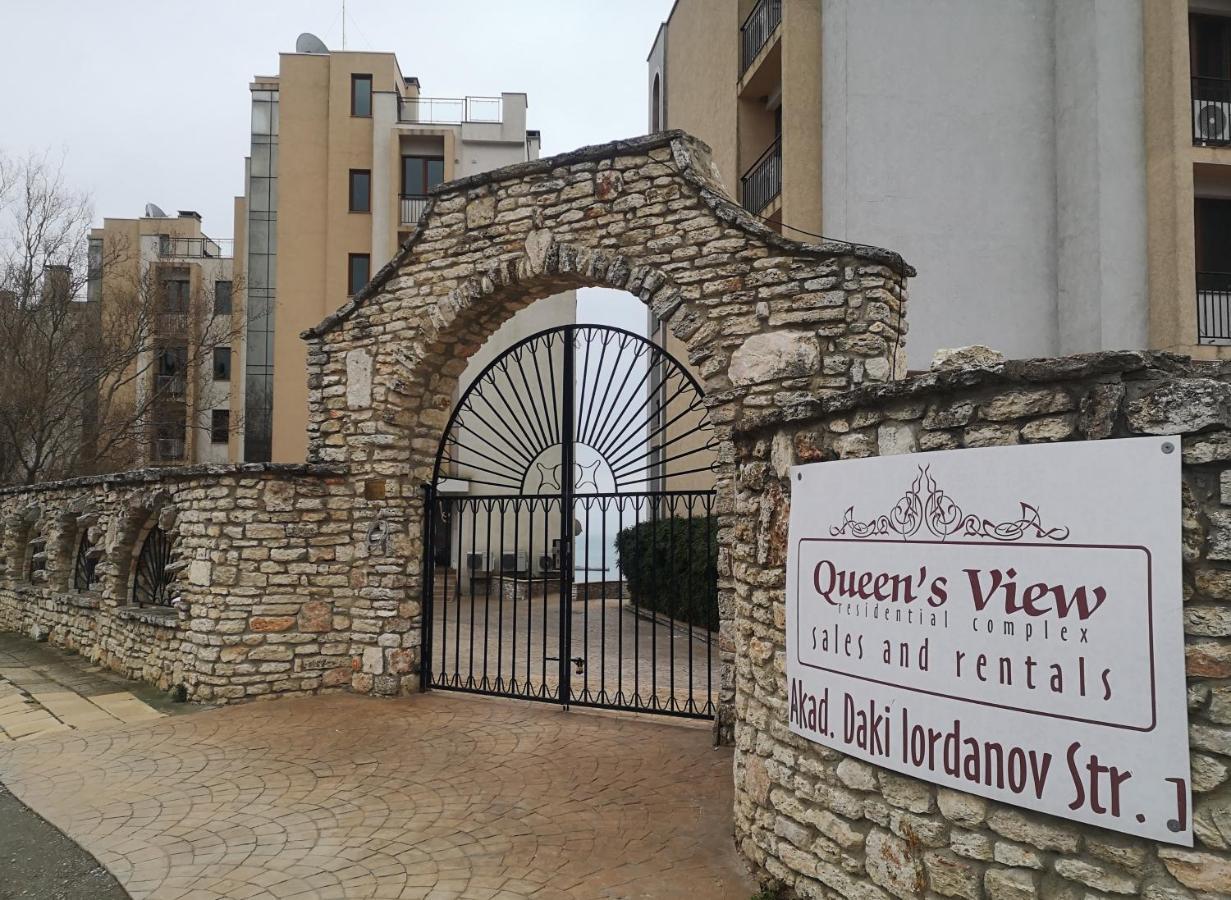 Апартамент Queen's View App-9 Free Pool,parking, Fitness & Sea View
