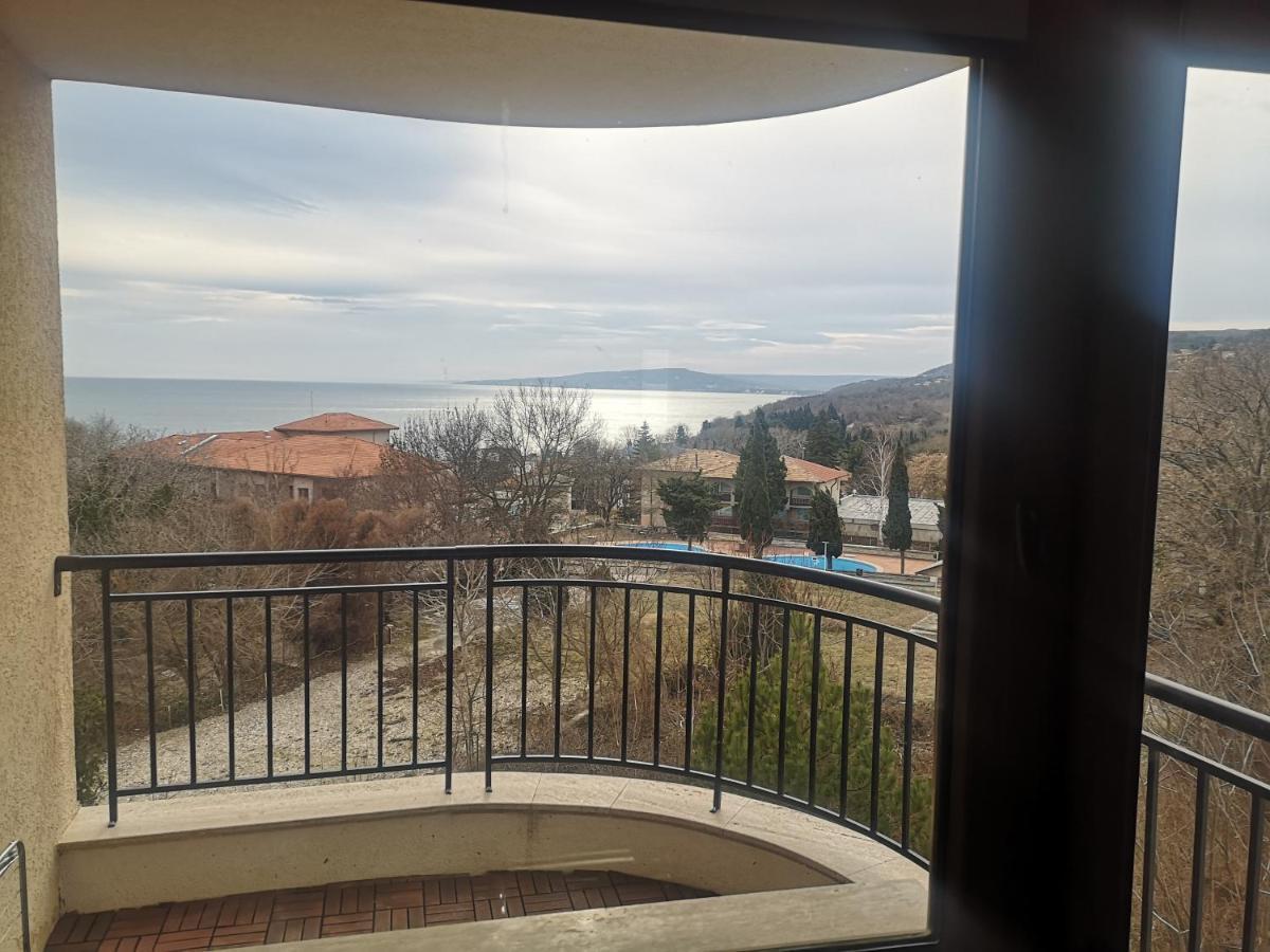 Апартамент Queen's View App-9 Free Pool,parking, Fitness & Sea View *