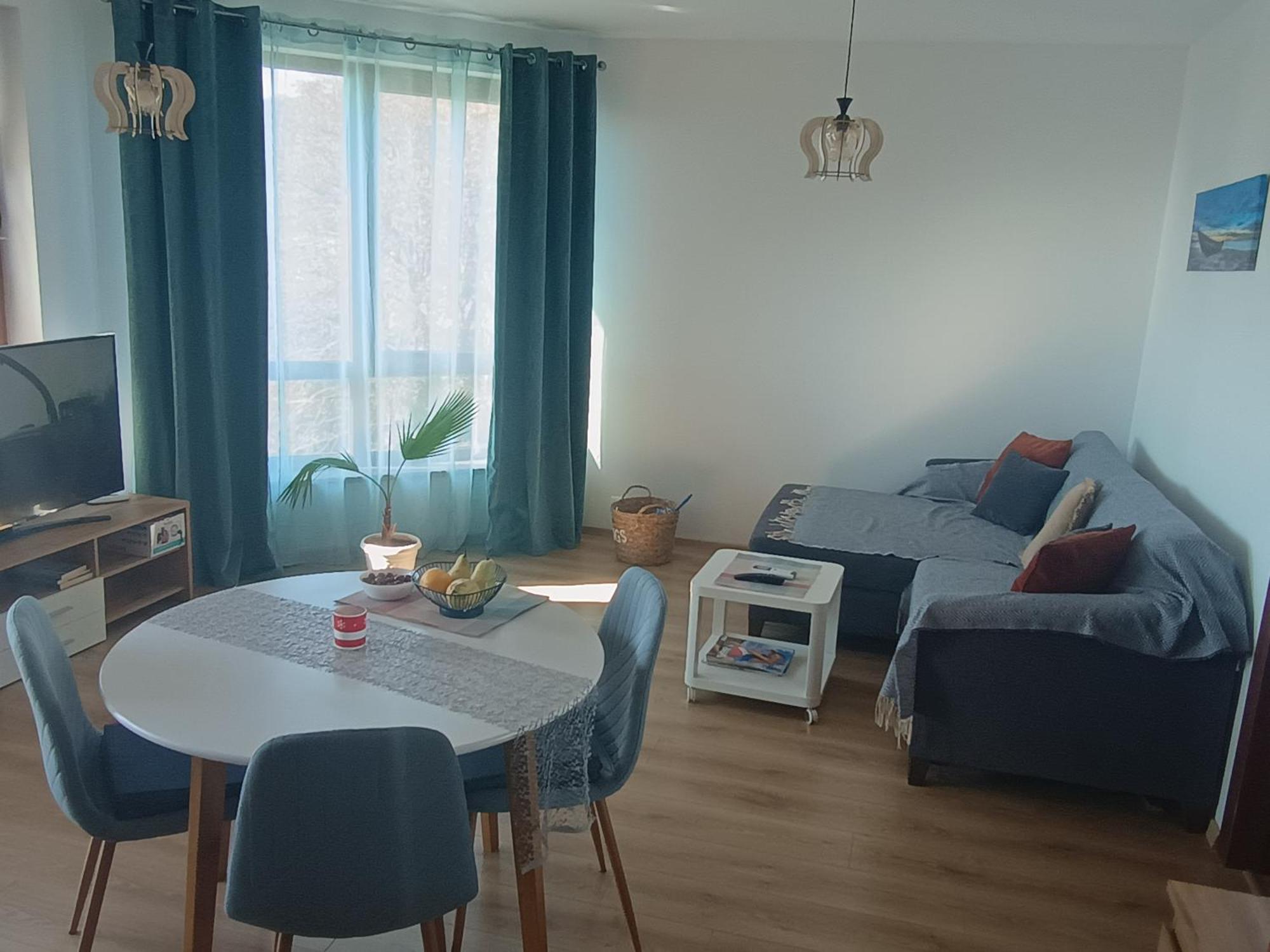 Queen's View App-9 Free Pool,parking, Fitness & Sea View Апартамент *
